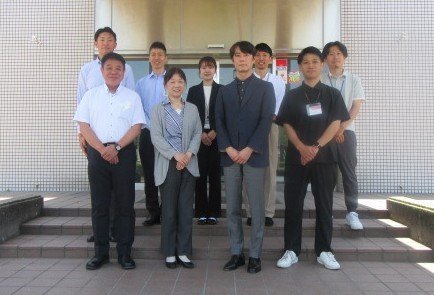 関係者の集合写真