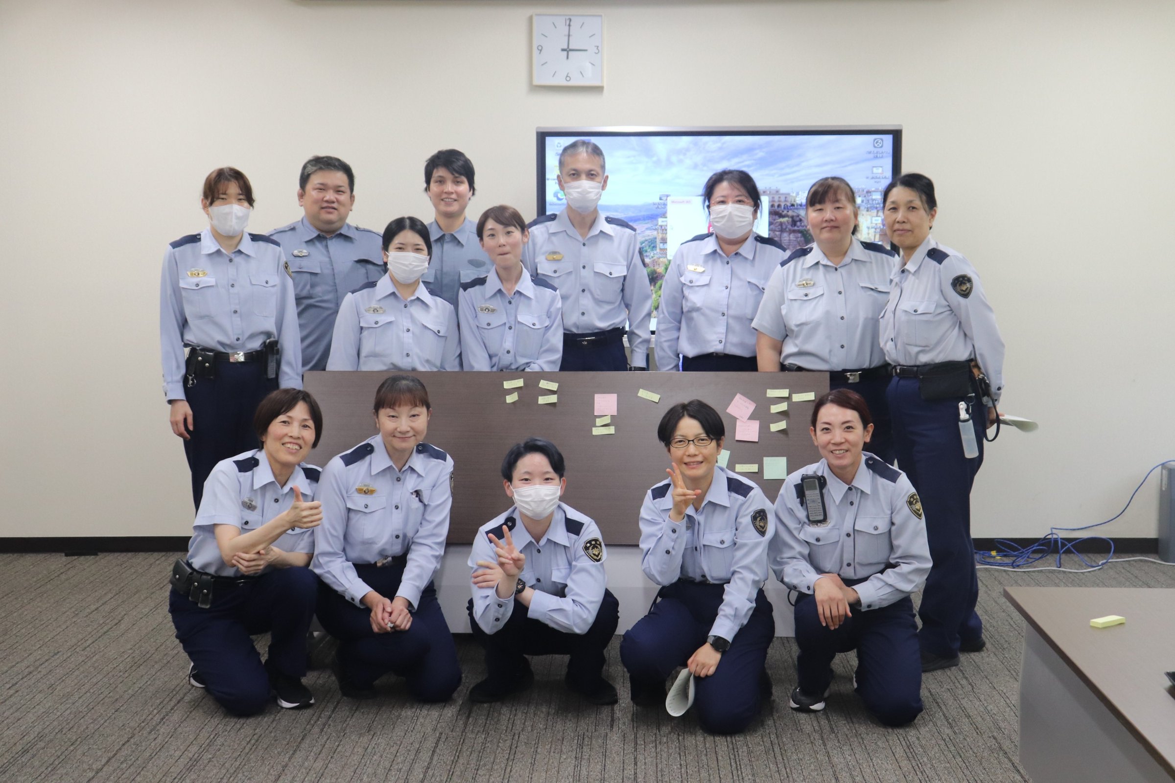 職員の集合写真
